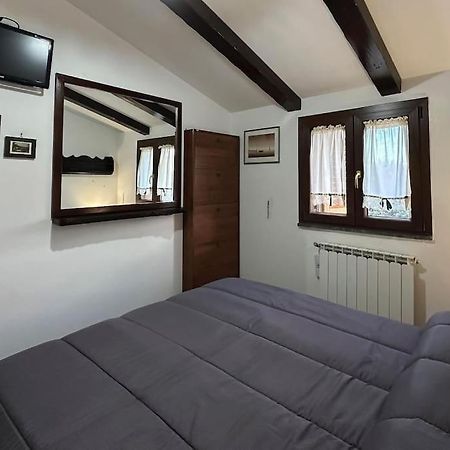 Free Parking La Bianca Neve Cottage Castel Di Sangro Exteriér fotografie